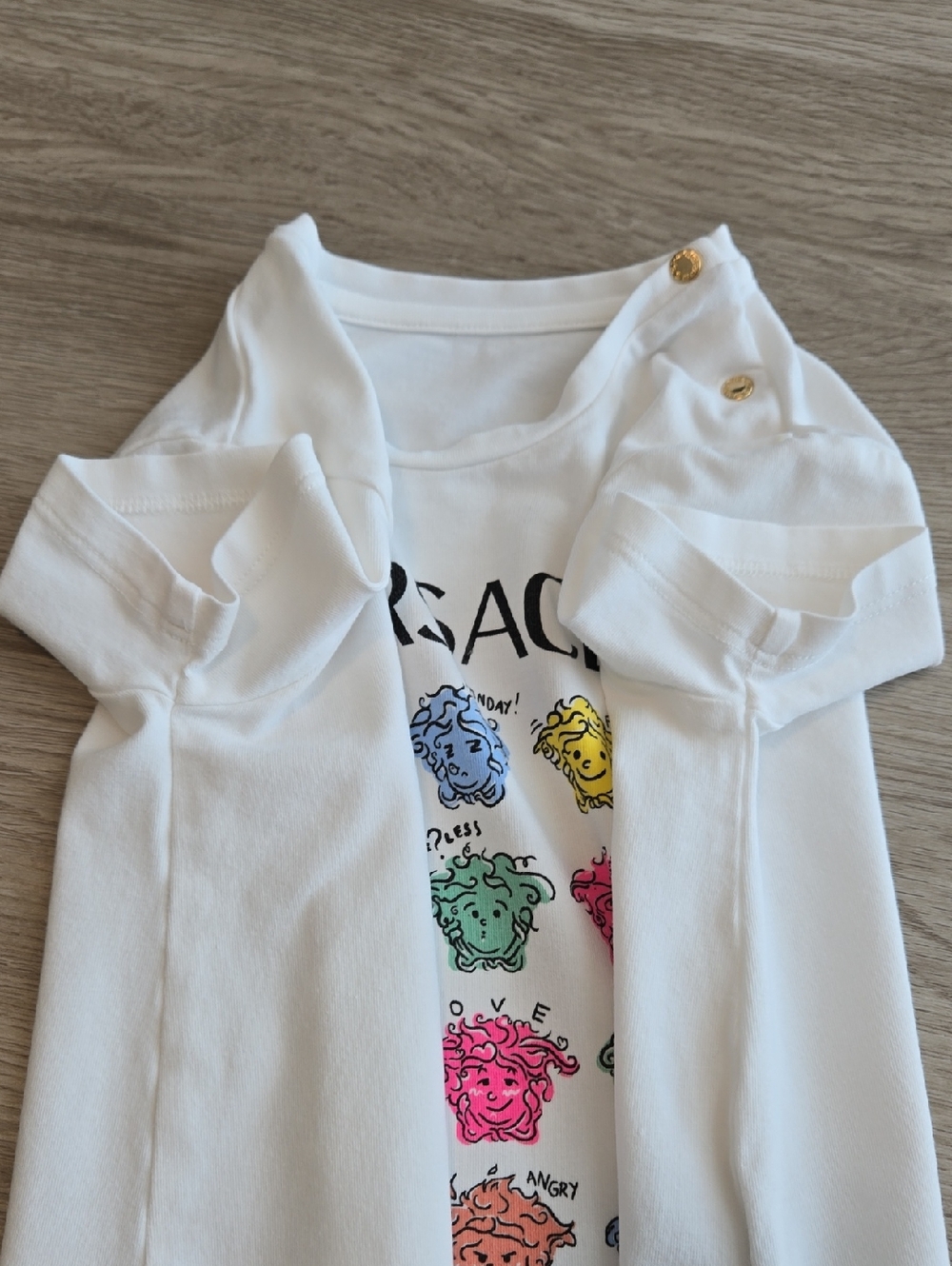 Versace White Kids T-Shirt with Multicolor Medusa Icons, Size 2-3y - Picture 5 of 6